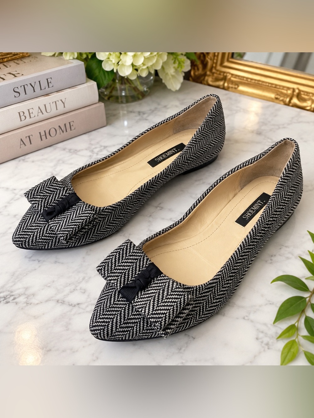 ShoeMint Hillary Herringbone Bow Pointed Toe Flats Black White 7.5